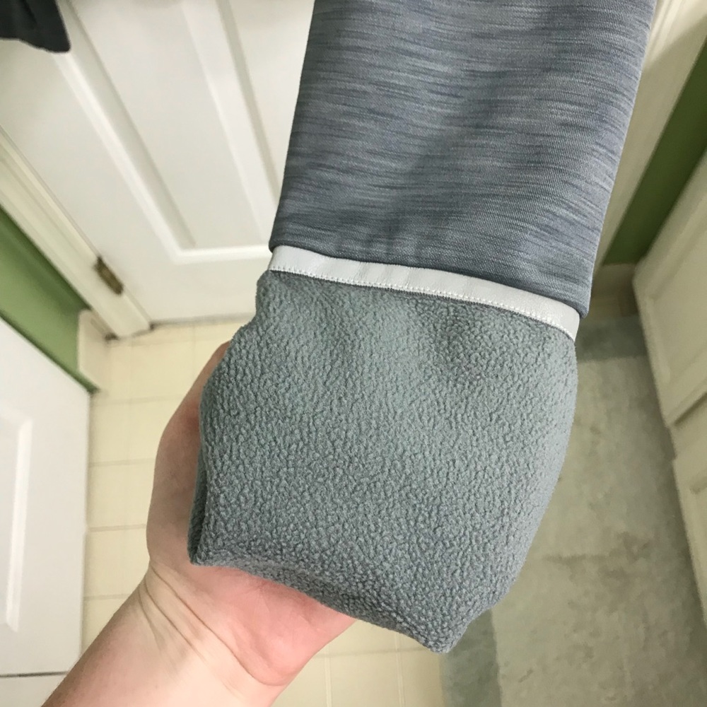 Gray Pullover From Gap Body Size Large - image 6